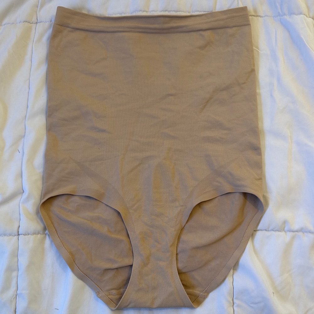 Jockey Seamless High-Waist Shaping Briefs - Beige